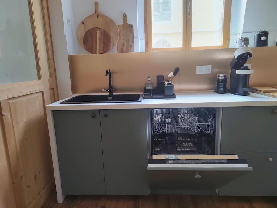 Magnifique Appartement Le Nid Des Thermes Баньер-де-Бигор Экстерьер фото